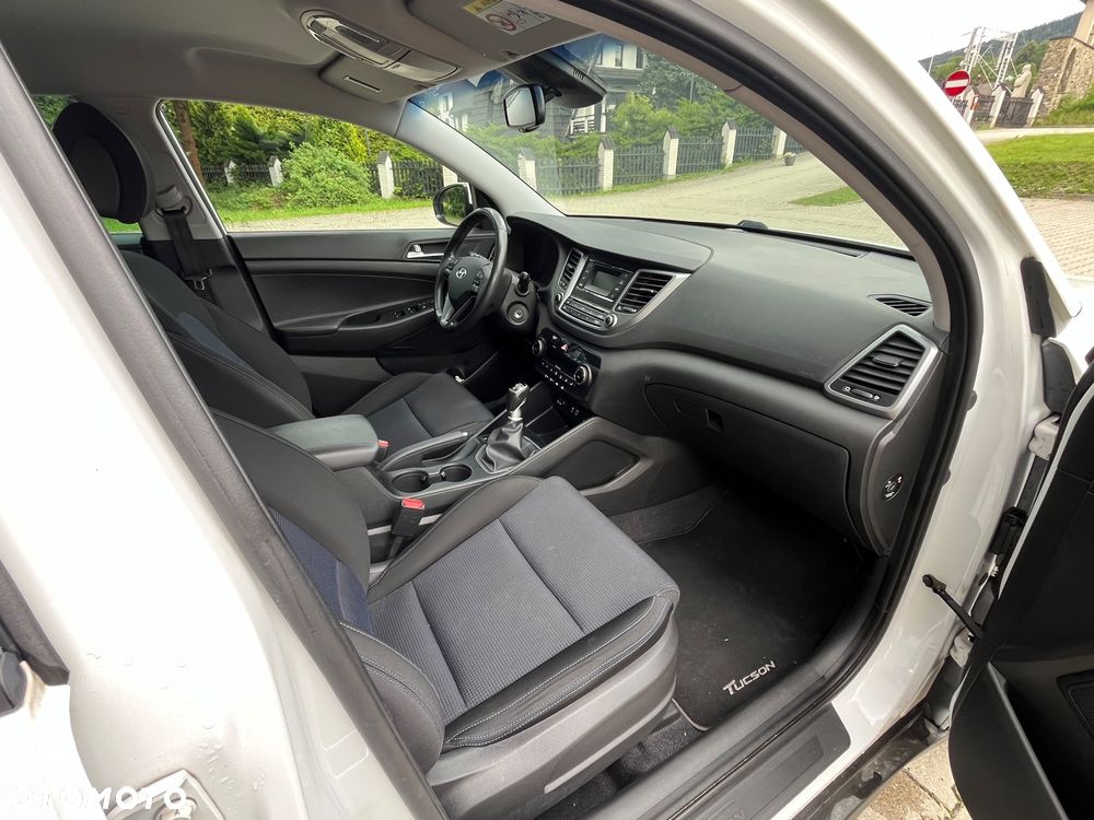 Hyundai Tucson 1.7 CRDI BlueDrive Comfort 2WD - 11
