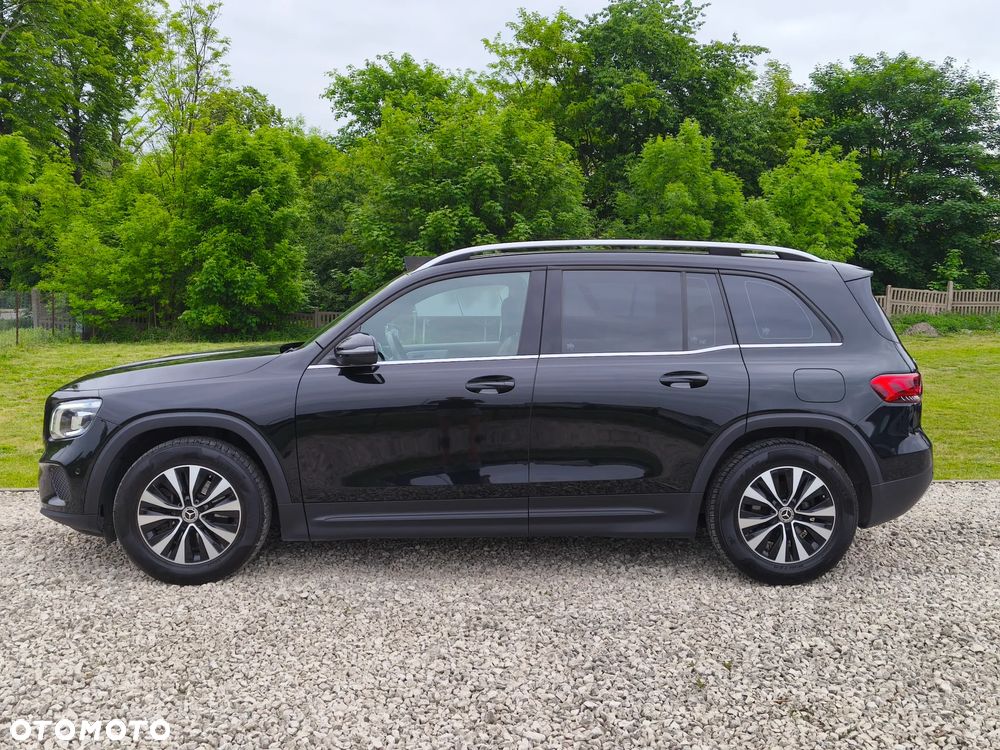 Mercedes-Benz GLB - 14