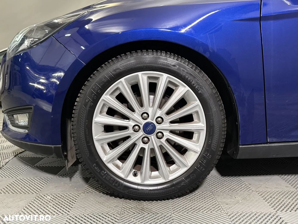 Ford Focus - 14