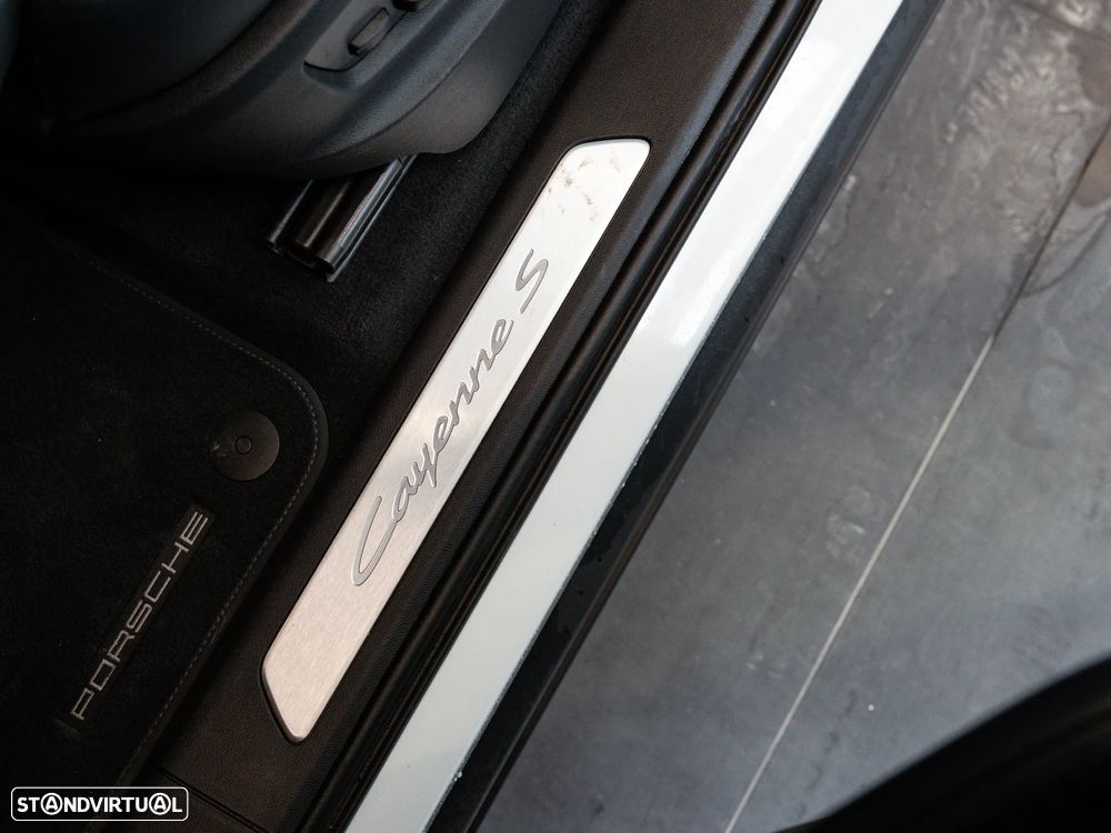 Porsche Cayenne Coupé S E-Hybrid - 49