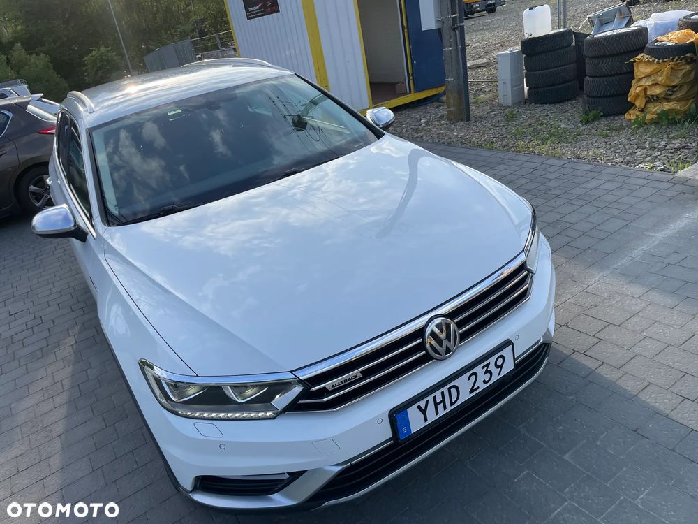 Volkswagen Passat Alltrack 2.0 TDI SCR 4Motion DSG (BMT) - 17