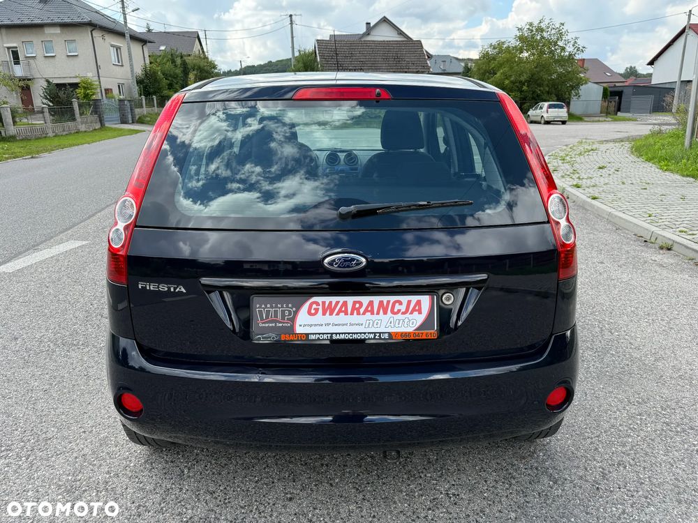 Ford Fiesta 1.3 Ambiente - 14