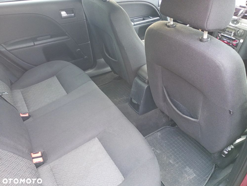 Ford Mondeo 2.0 TDCi Trend - 10