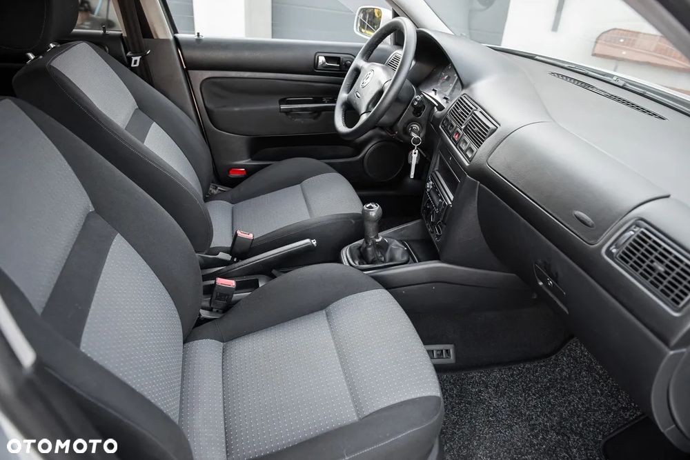 Volkswagen Golf 1.9 TDI Comfortline - 20