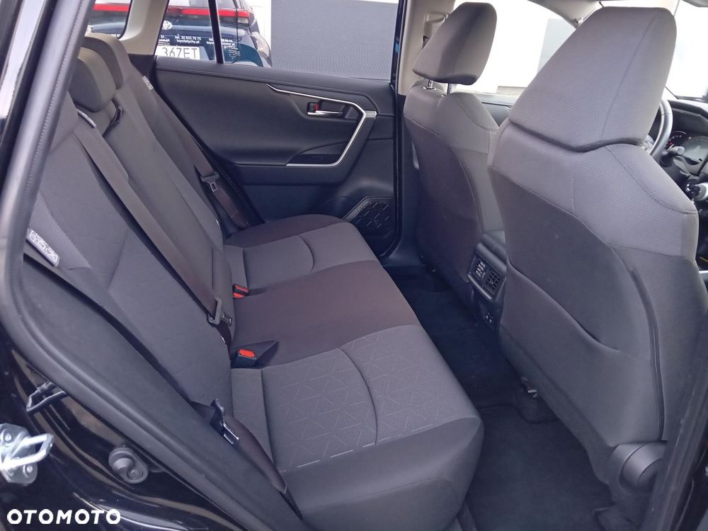 Toyota RAV4 - 11