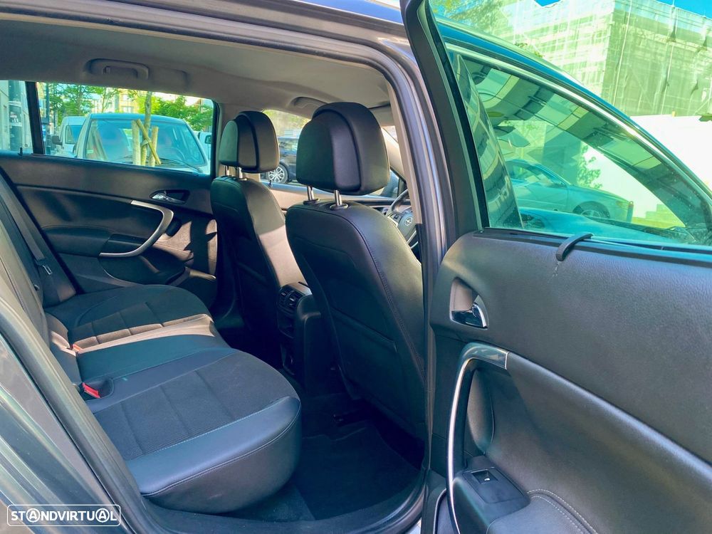 Opel Insignia Sports Tourer 2.0 CDTi Cosmo - 27