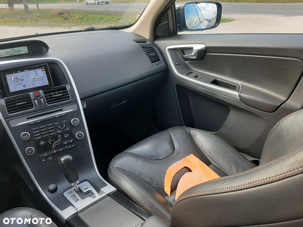 Volvo XC 60 D5 AWD Momentum - 15