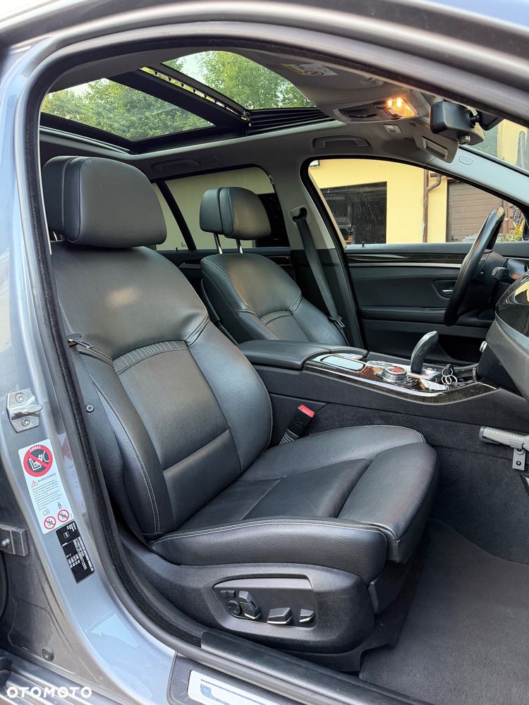 BMW Seria 5 520d Luxury Line - 27