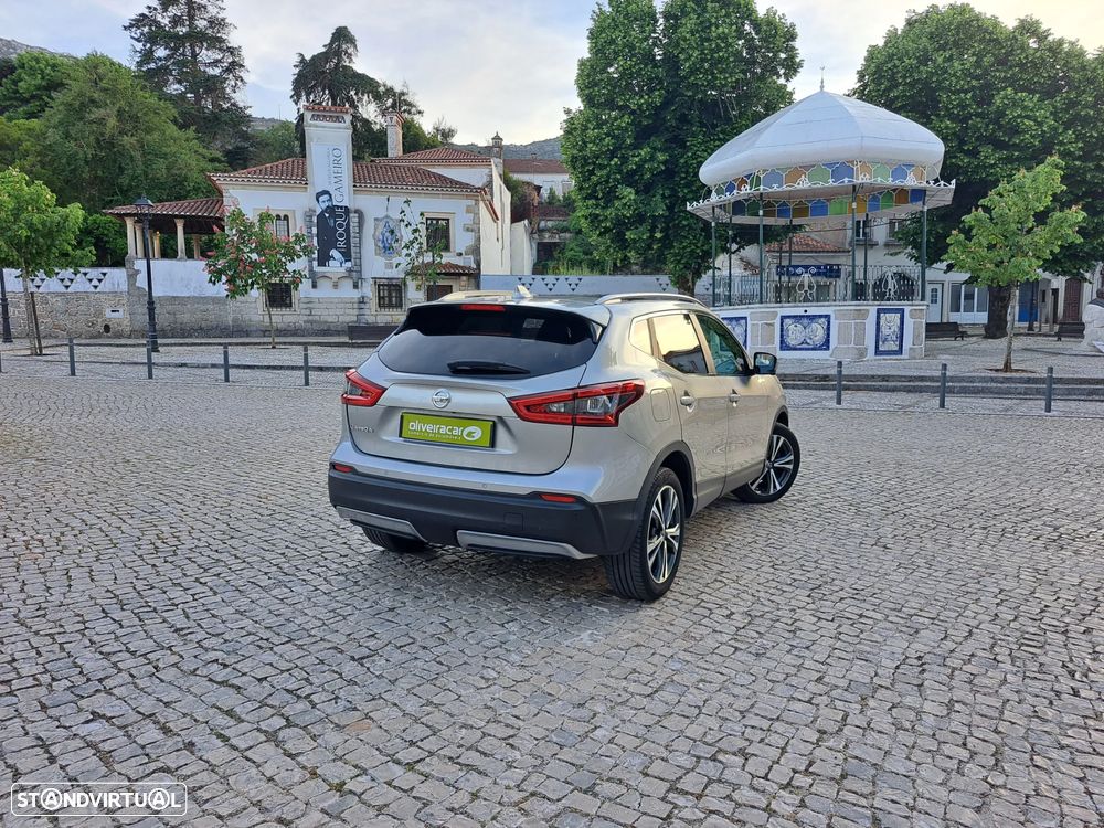 Nissan Qashqai 1.5 dCi N-Connecta 18 - 32