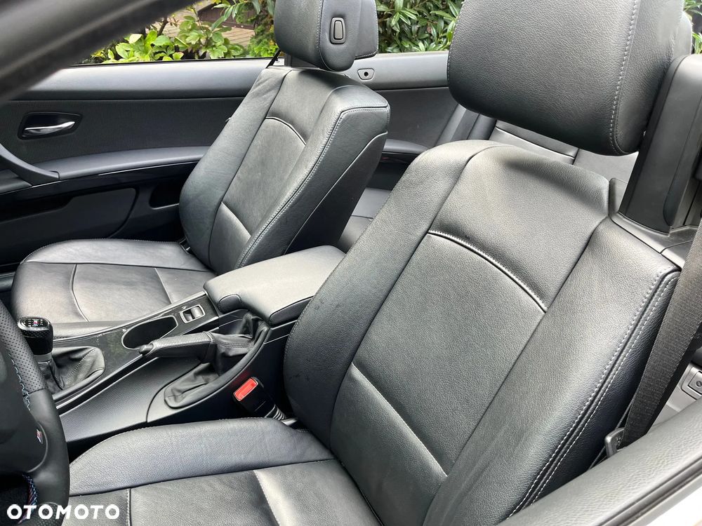 BMW Seria 3 320d - 16