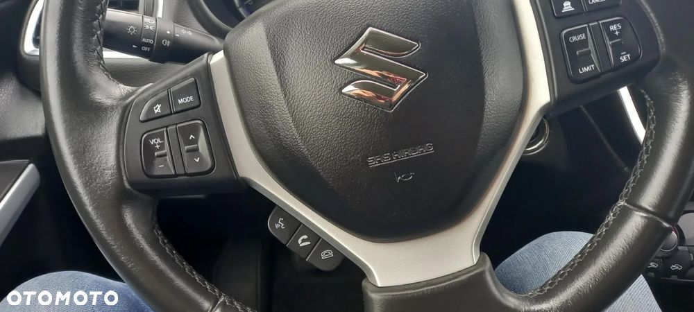 Suzuki SX4 S-Cross 1.4 Boosterjet Hybrid Club - 17