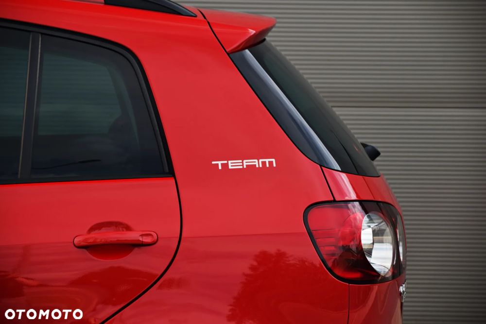 Volkswagen Golf Plus 1.2 TSI Team - 15