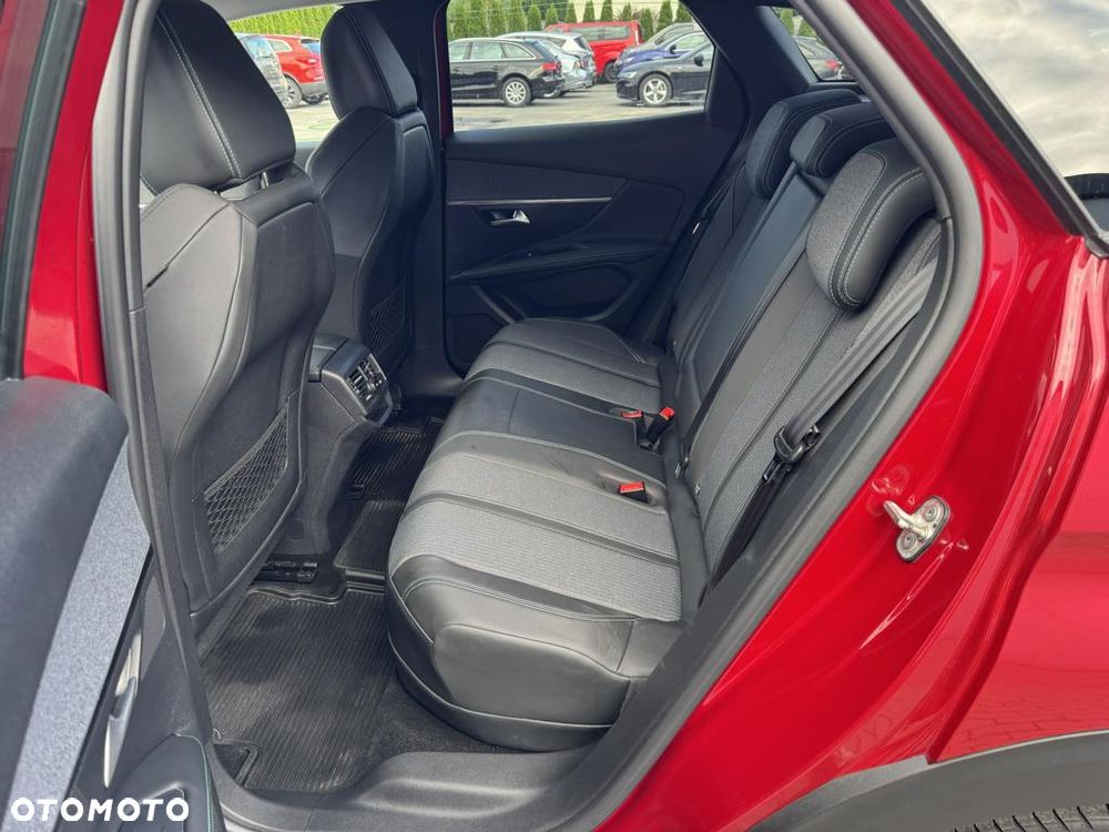 Peugeot 3008 225 e-EAT8 Allure - 9