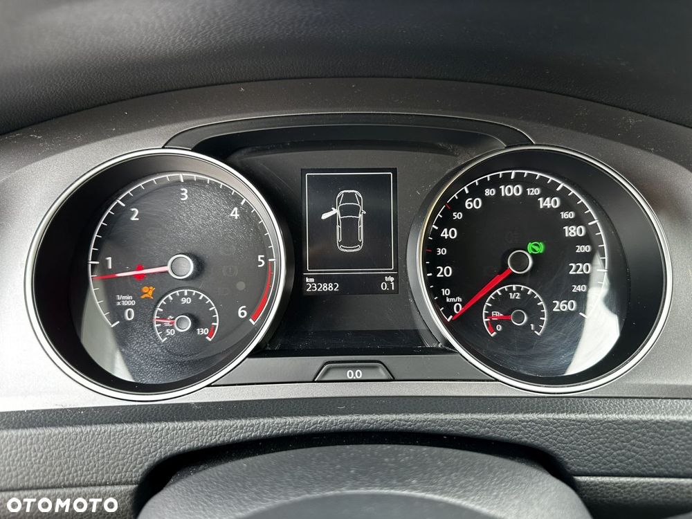 Volkswagen Golf 1.6 TDI DPF DSG Trendline - 15