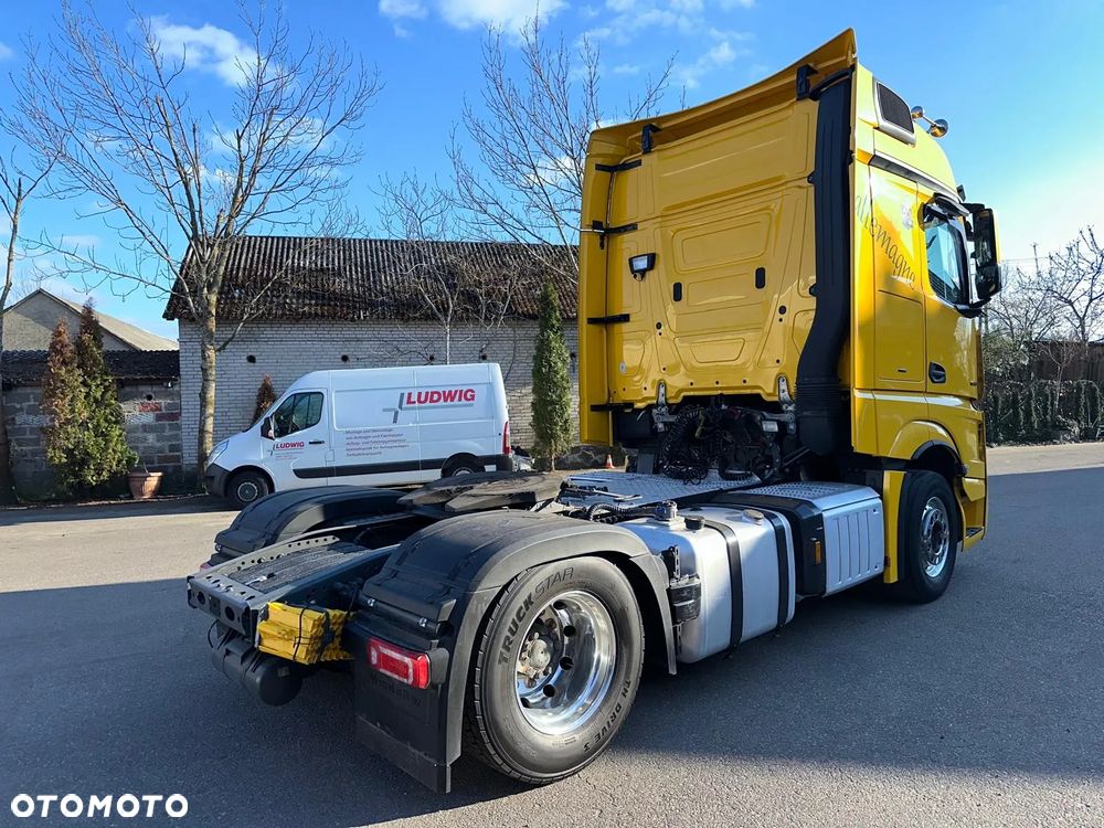 Mercedes-Benz Actros L 1853 - 4