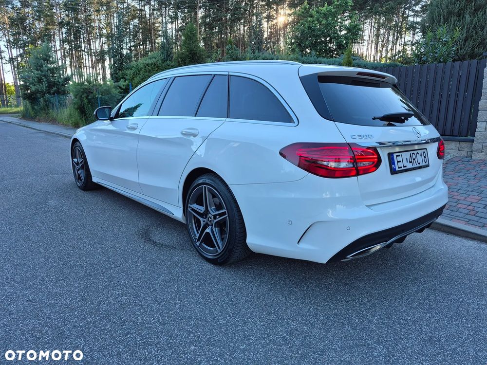 Mercedes-Benz Klasa C 300 9G-TRONIC - 11