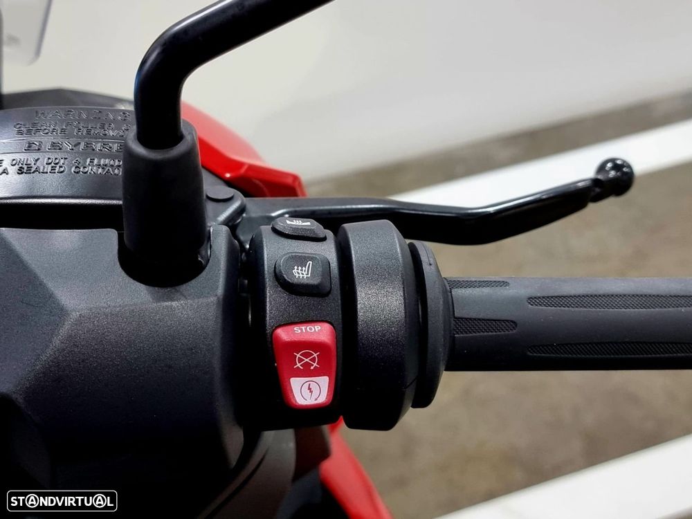 BMW C 400 X 400 X Racing Red - 12