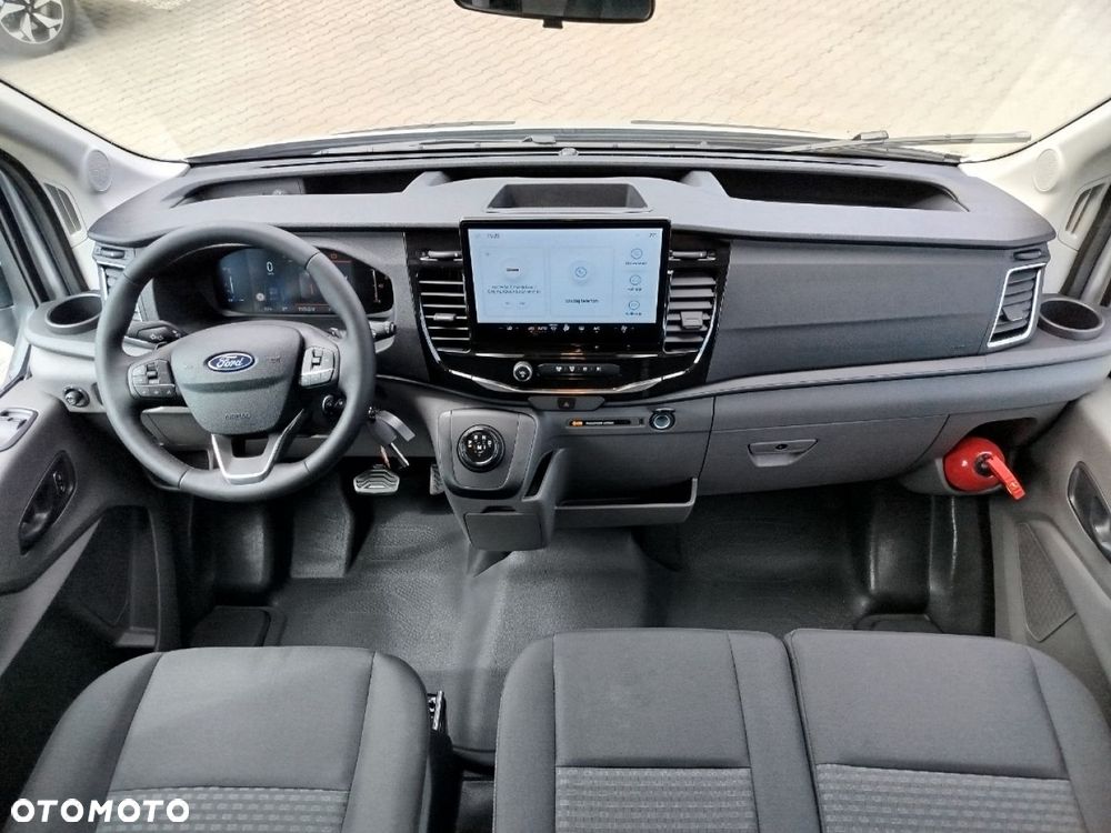 Ford Transit - 18