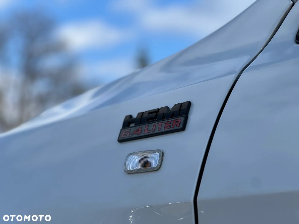 Jeep Grand Cherokee SRT - 13