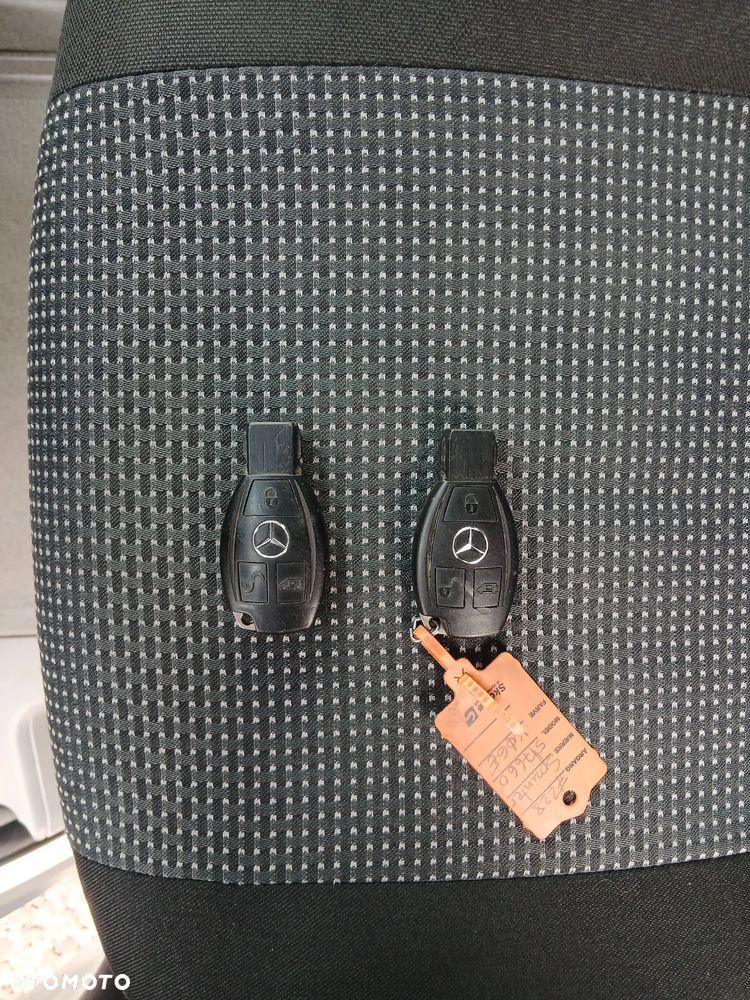 Mercedes-Benz Sprinter - 38