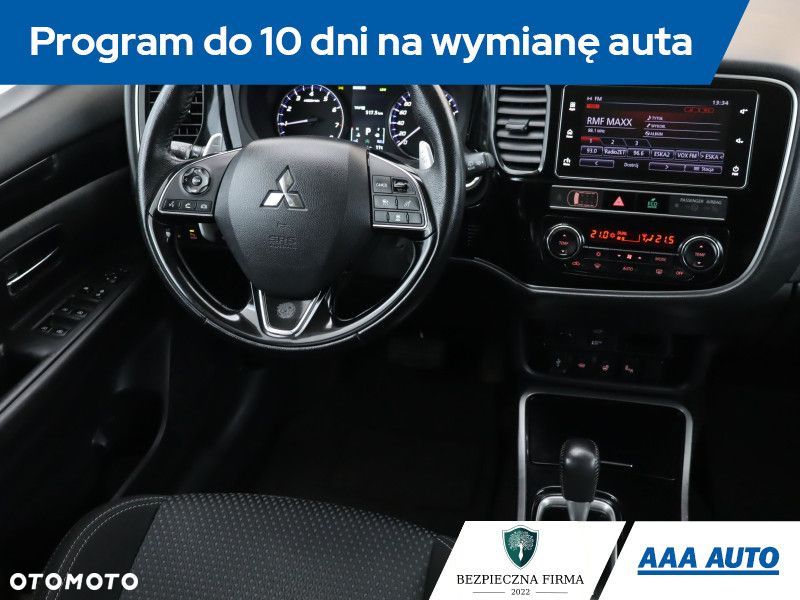 Mitsubishi Outlander - 9