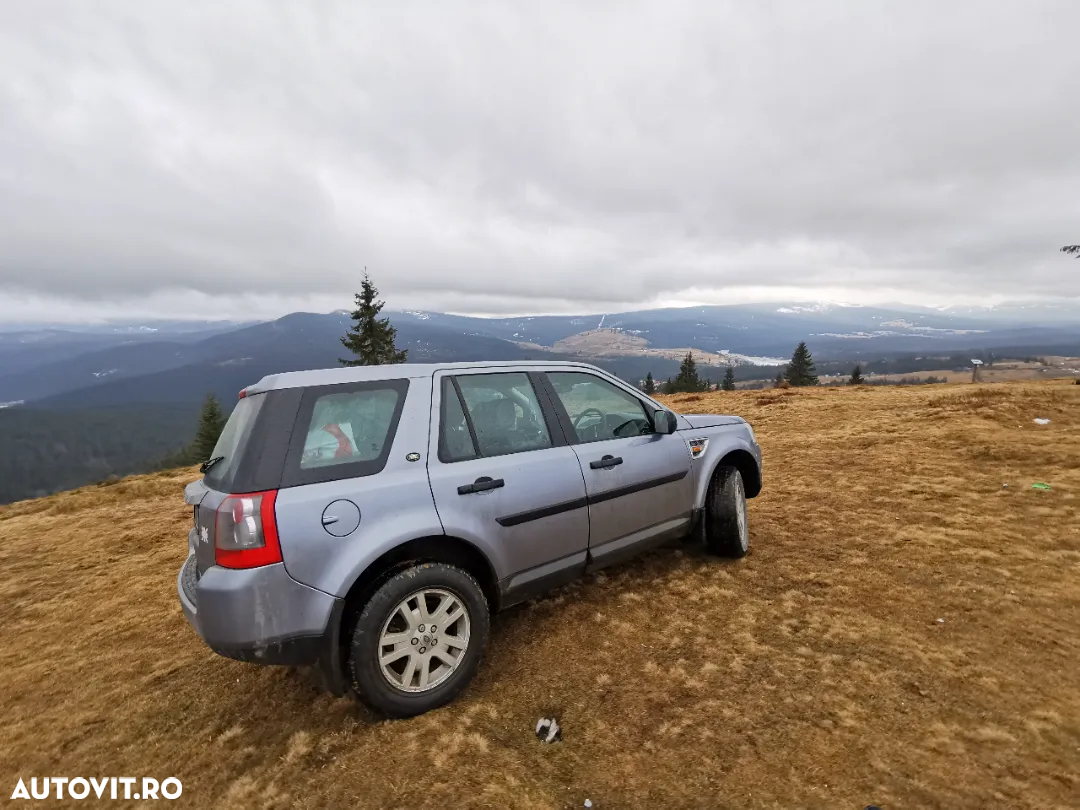 Land Rover Freelander 2.2 TD4 SE - 10