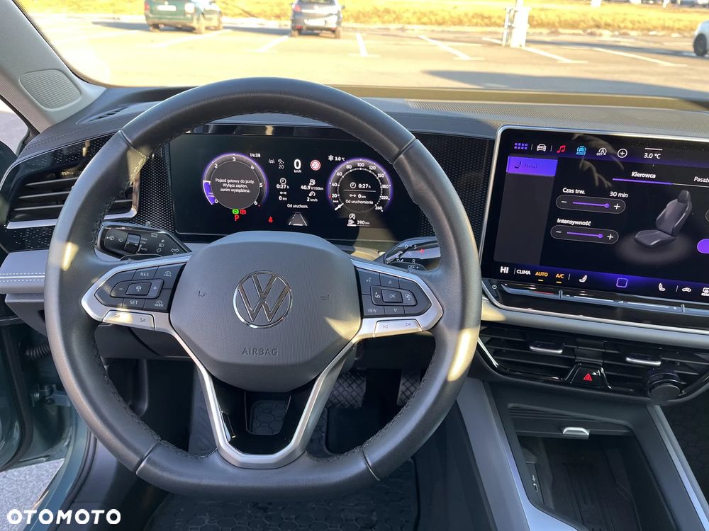 Volkswagen Passat - 13