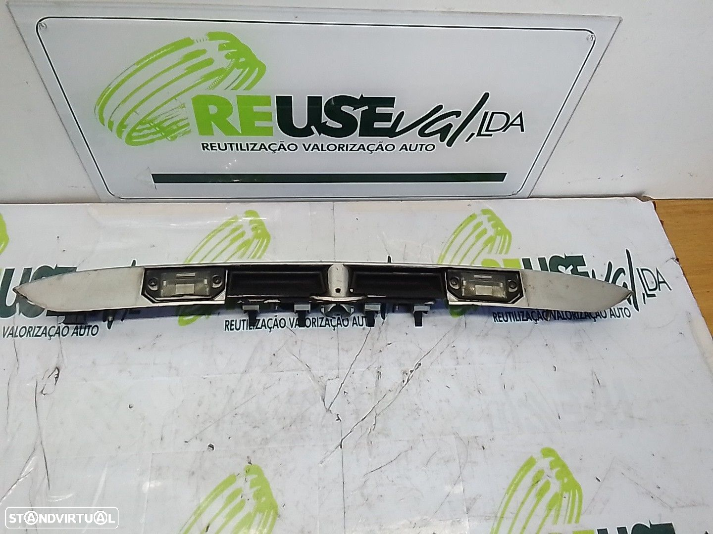 Embelezador Tampa Mala/Farolim Matricula Volkswagen Passat (3B2) - 5
