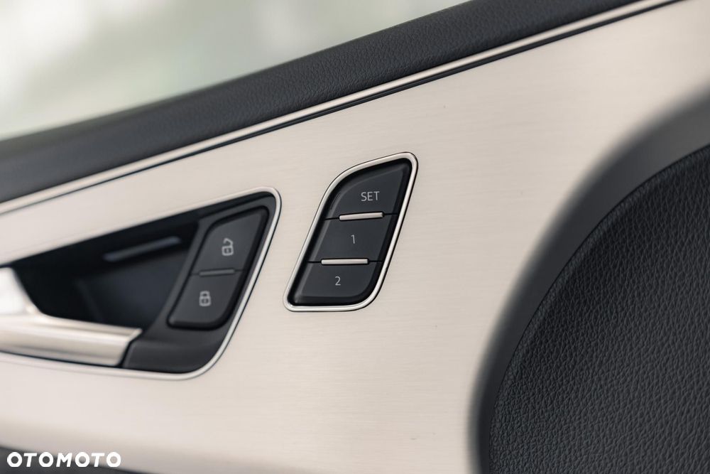Audi SQ8 TFSI Quattro Tiptronic - 28