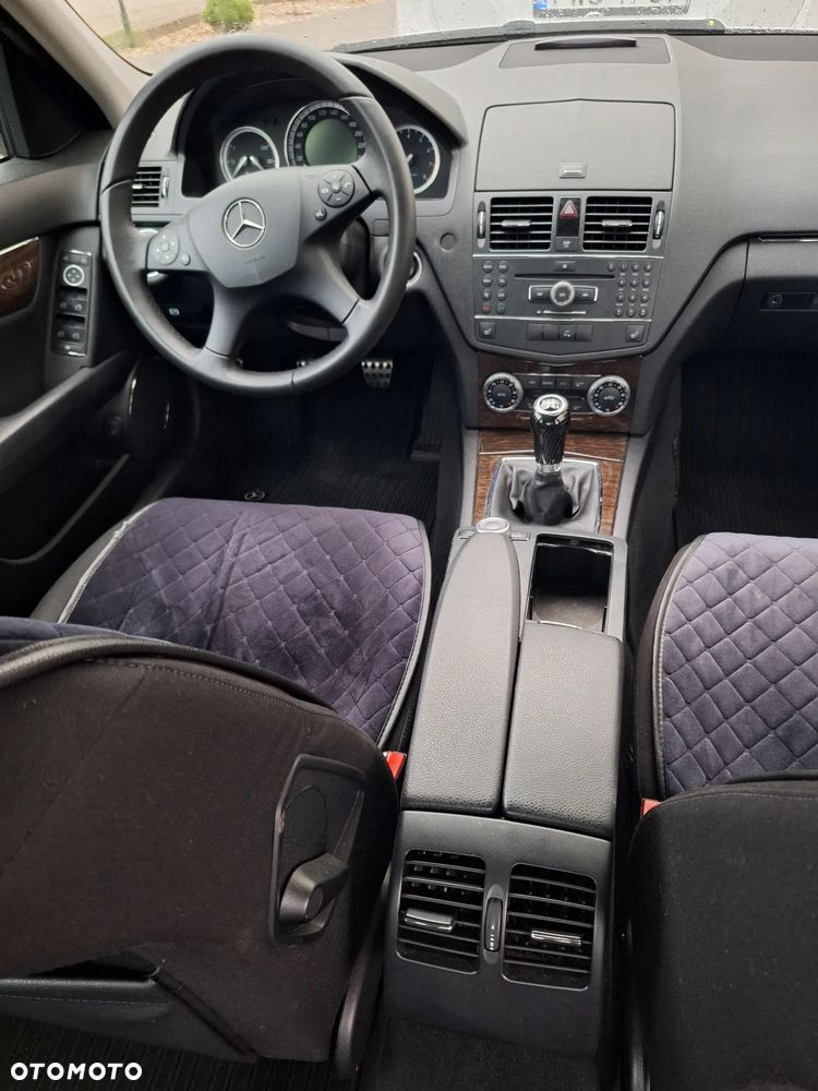 Mercedes-Benz Klasa C 200 Kompressor Special Edition - 4