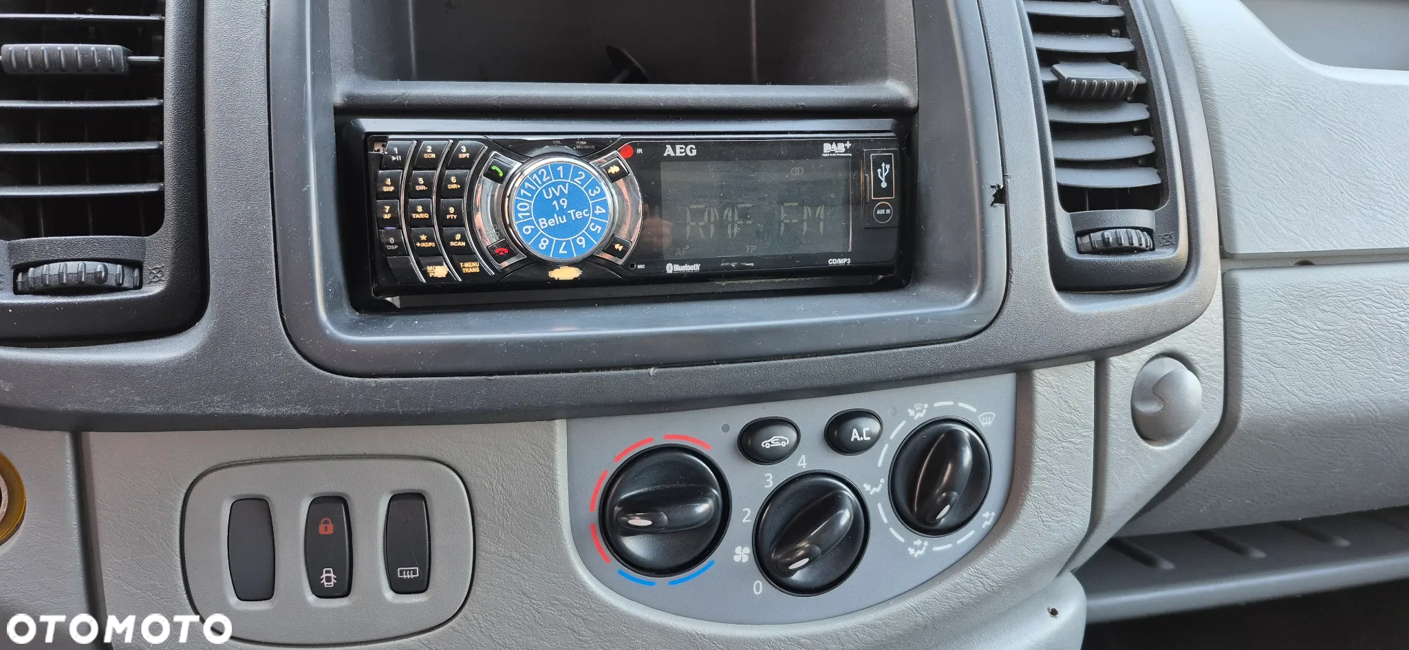 Renault Trafic - 11