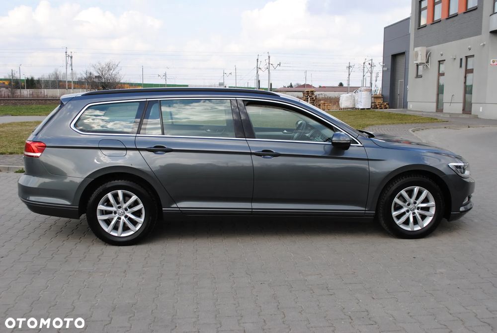 Volkswagen Passat - 34