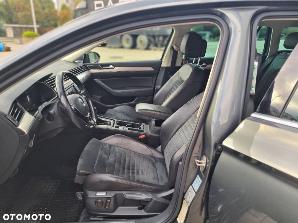 Volkswagen Passat - 20