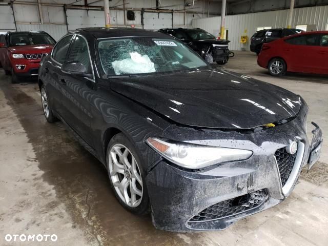 Alfa Romeo Giulia - 17