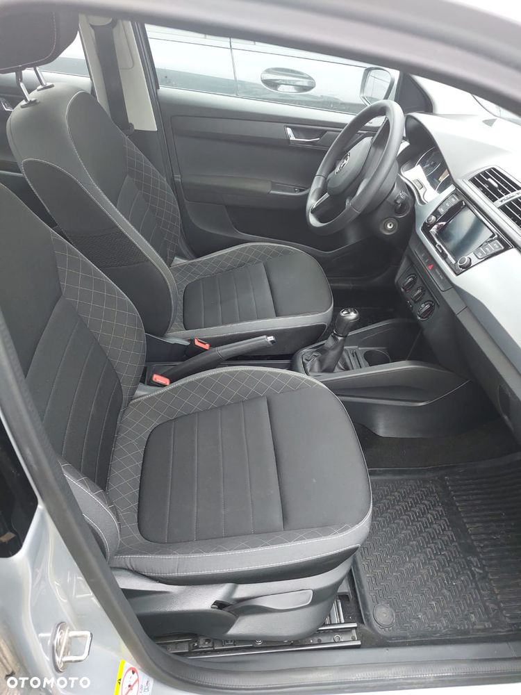 Skoda Fabia 1.0 TSI Ambition - 11