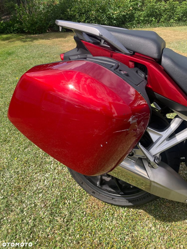 Honda VFR - 9