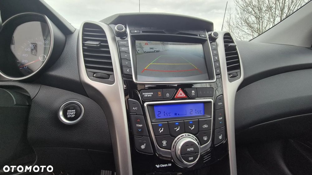 Hyundai i30 1.6 CRDI DCT Premium - 6