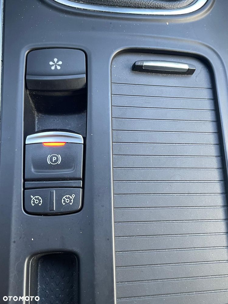 Renault Megane ENERGY TCe 130 INTENS - 18