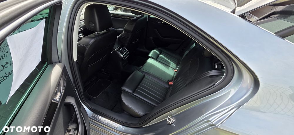 Skoda Superb 2.0 TDI 4x4 L&K DSG - 8