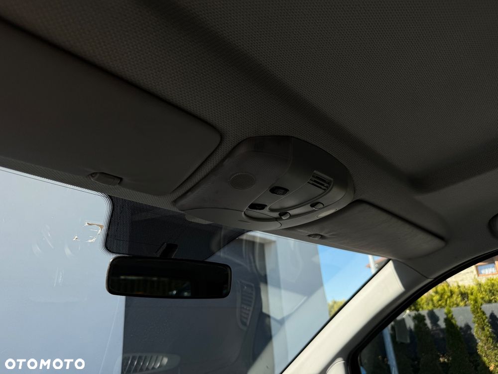 Mercedes-Benz Vito - 23