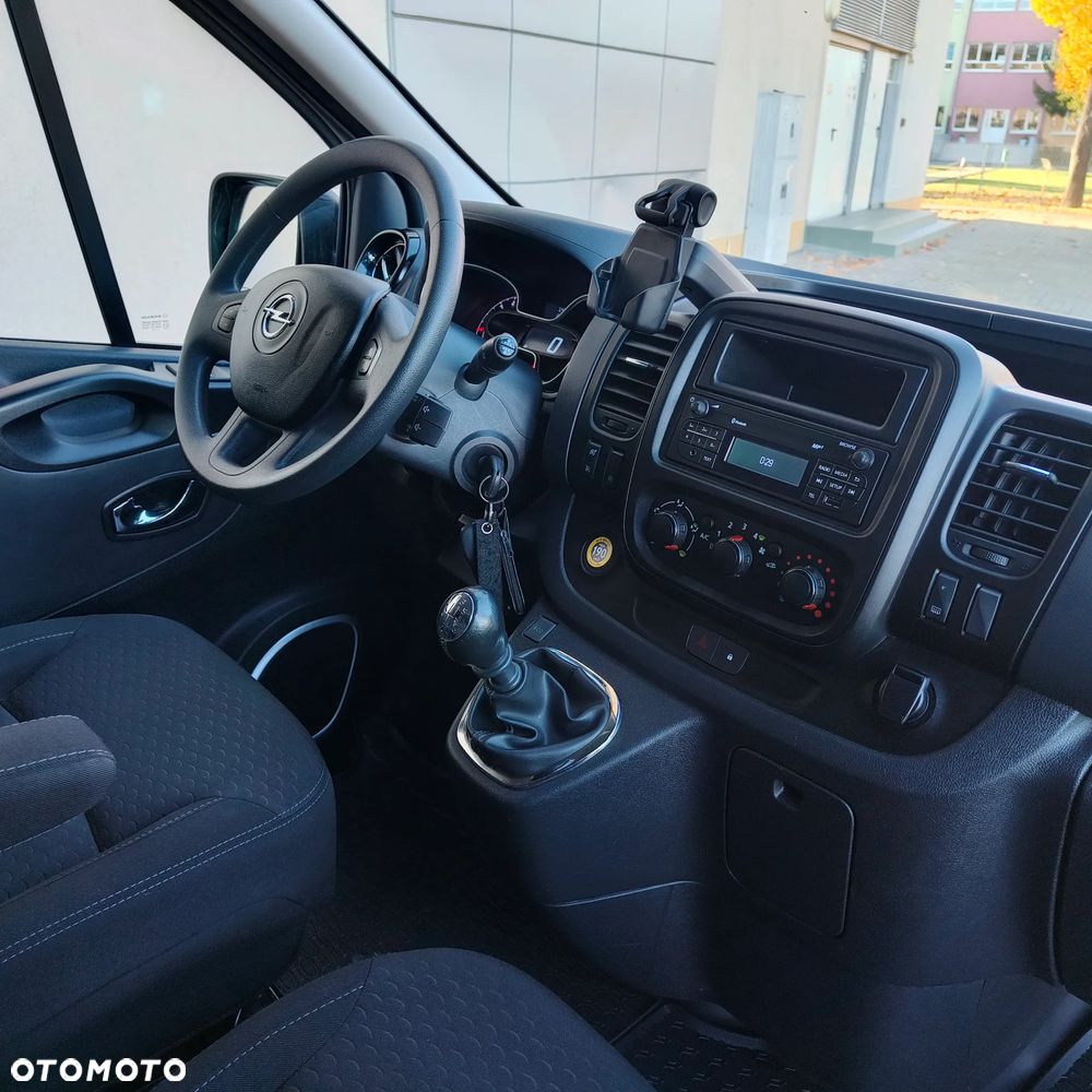 Opel vivaro - 12