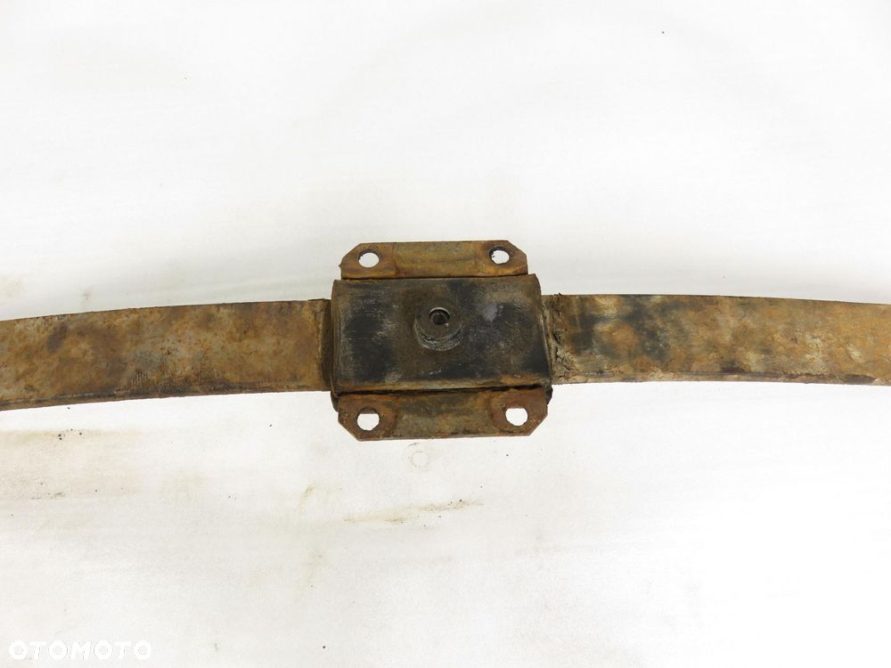 RESOR TYŁ DODGE CARAVAN - 3