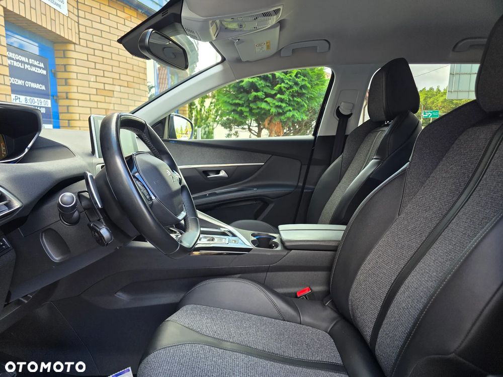 Peugeot 5008 1.5 BlueHDi Allure S&S EAT8 - 26
