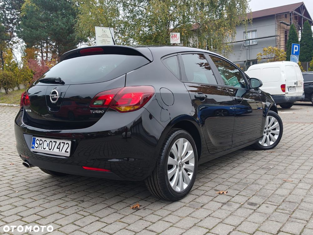 2011 Opel Astra 1.4 Turbo Edition Sport, photograph 3