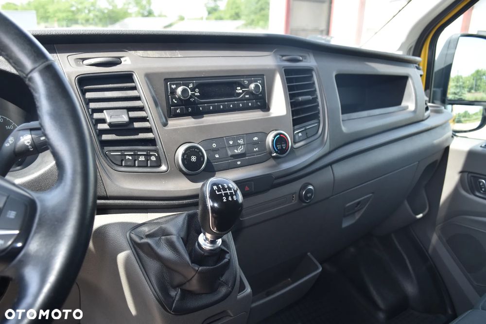 Ford Transit - 17