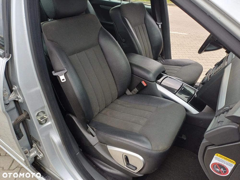 Mercedes-Benz Klasa R 320 CDI 4-Matic - 17