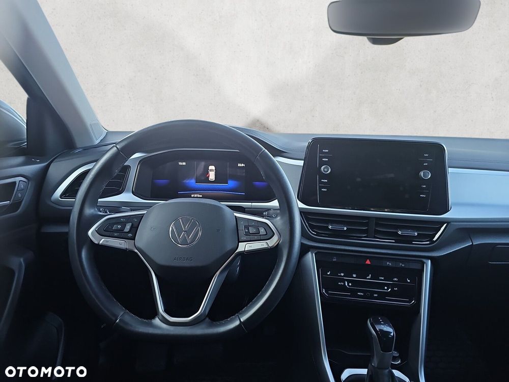 Volkswagen T-Roc - 15