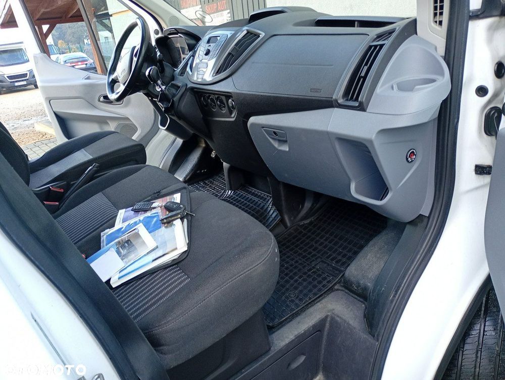Ford Transit - 18