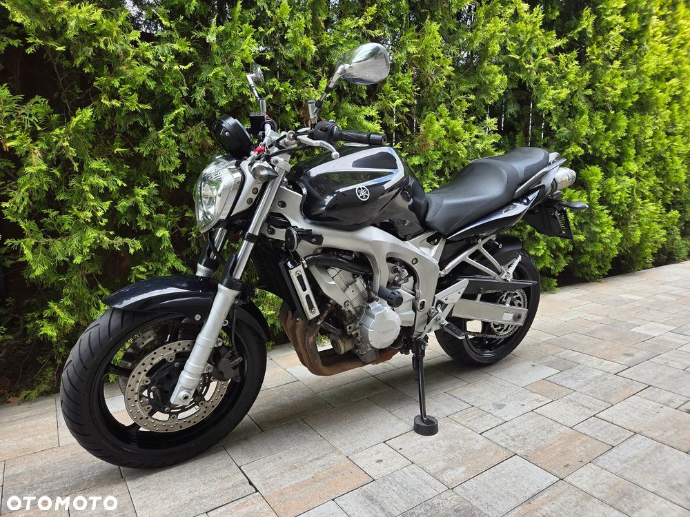 Yamaha FZ6 - 4
