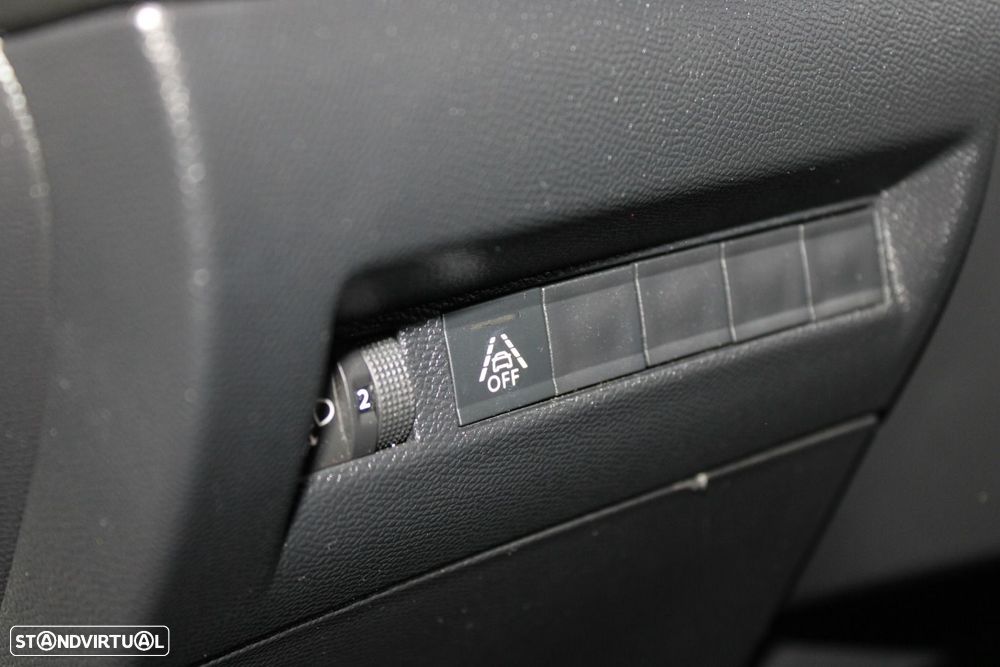 Peugeot 208 1.5 BlueHDi Active Pack - 11